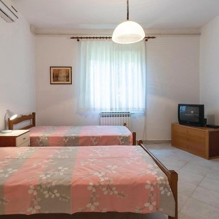 Nice Apartment In Zadar With Kitchen Esterno foto